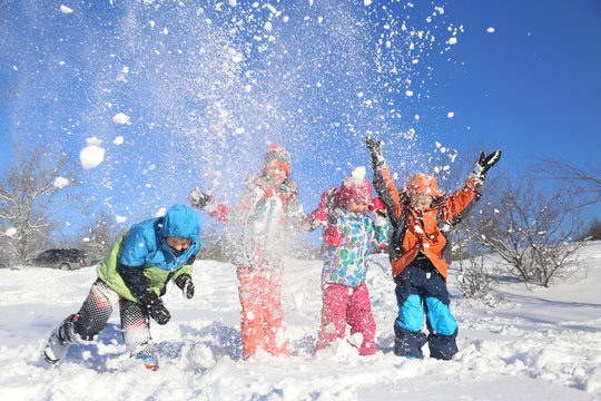 You are currently viewing 15 Snow Day Activities For Your Child With Special Needs